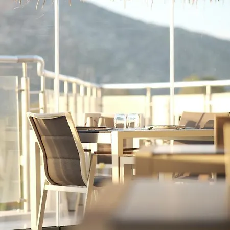 Arin Bodrum 5* トゥルグトレイス