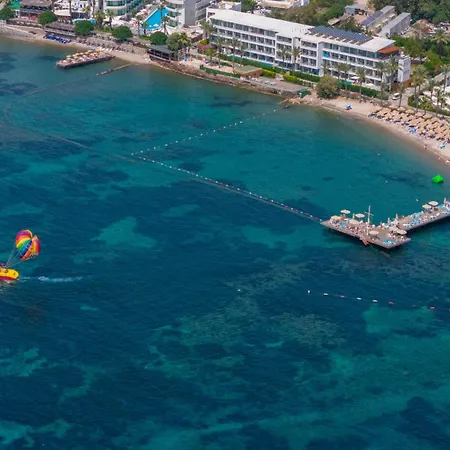 Arin Bodrum トゥルグトレイス